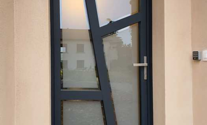 Portes d'entrée hybrides mixte bois - aluminium Minco, Villefranche-sur-Saône, Menuiserie Alexandre Brosse