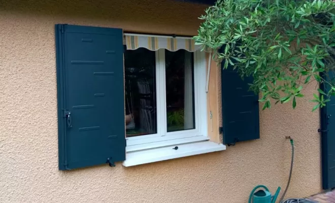 VOLETS BATTANTS ALUMINIUM